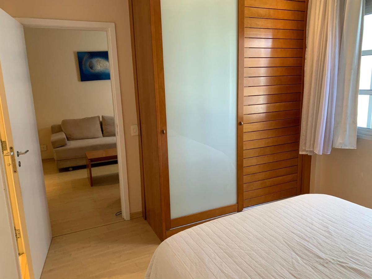 Residencial com serviços 45 metros decorado com sala, suíte e cozinha na quadra da praia de Copacabana Rio de Janeiro Exterior foto